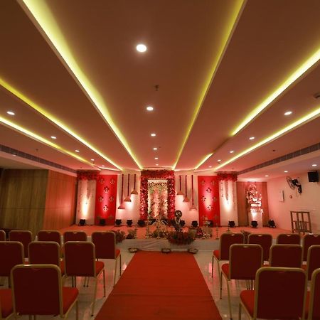 Krishnavalsam Regency Hotel Guruvayur Exterior photo